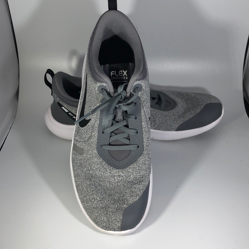 Nike Flex Experience 8